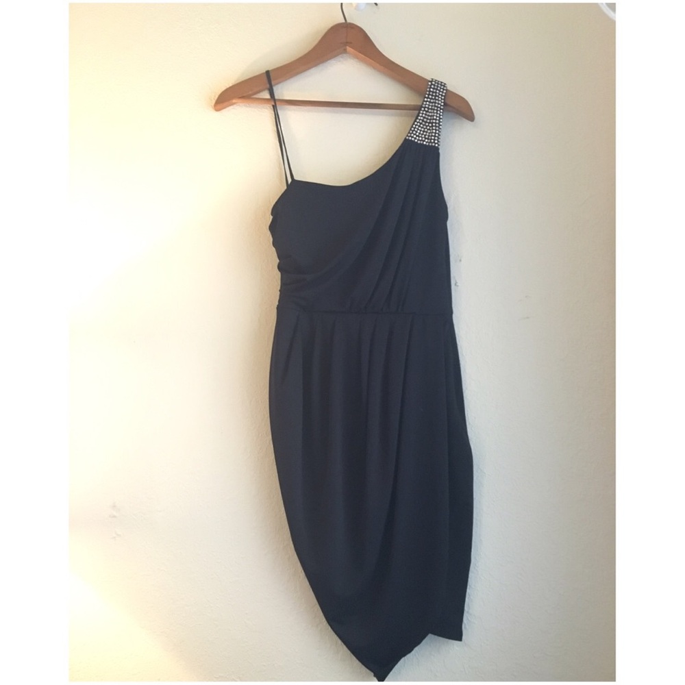 Black fitted one shoulder dress